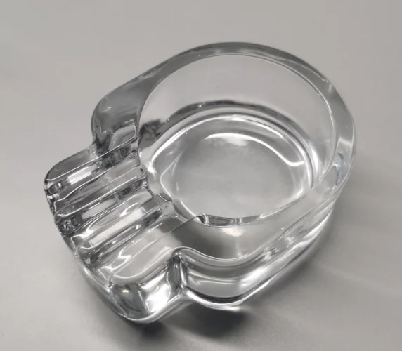 DOG0001 Factory Pattern Custom Classic Glass Ashtray Logo Custom High Transparent Crystal Skeleton Ashtray