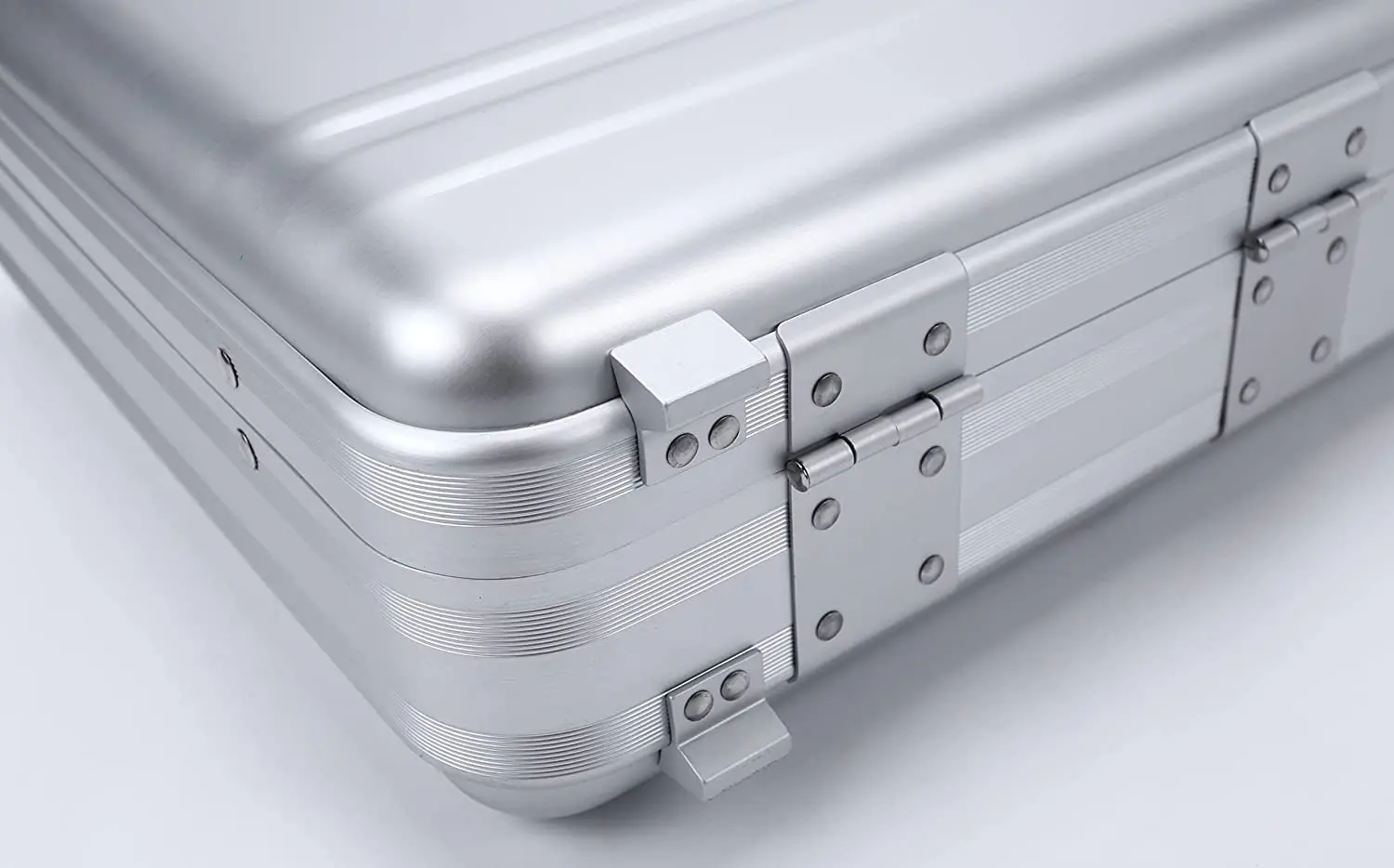 Metal Briefcase Attache Aluminum Toolbox Hard Carry Cash Case Notebook Briefcase Toolkit with Sponge