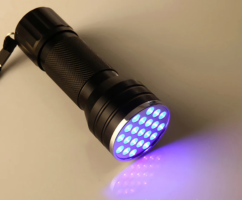 Light Up Dog Ball Glow In The Dark Rubber Dogs Fetch Toy Balls Come