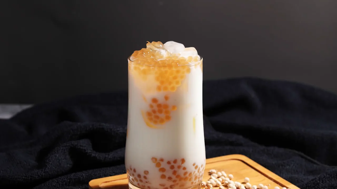 chewy tapioca pearl powder that can be eaten by the elderly and