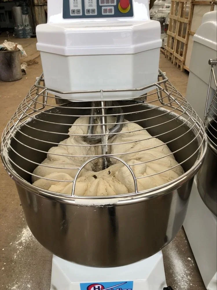 Meilleure vente de l'équipement de boulangerie de mélangeur de pâte 12kg de  farine de la pâte en spirale mélangeur électrique 30L pâte à pizza Machine  pétrissage/pain Making Machine/appareils de cuisine - Chine