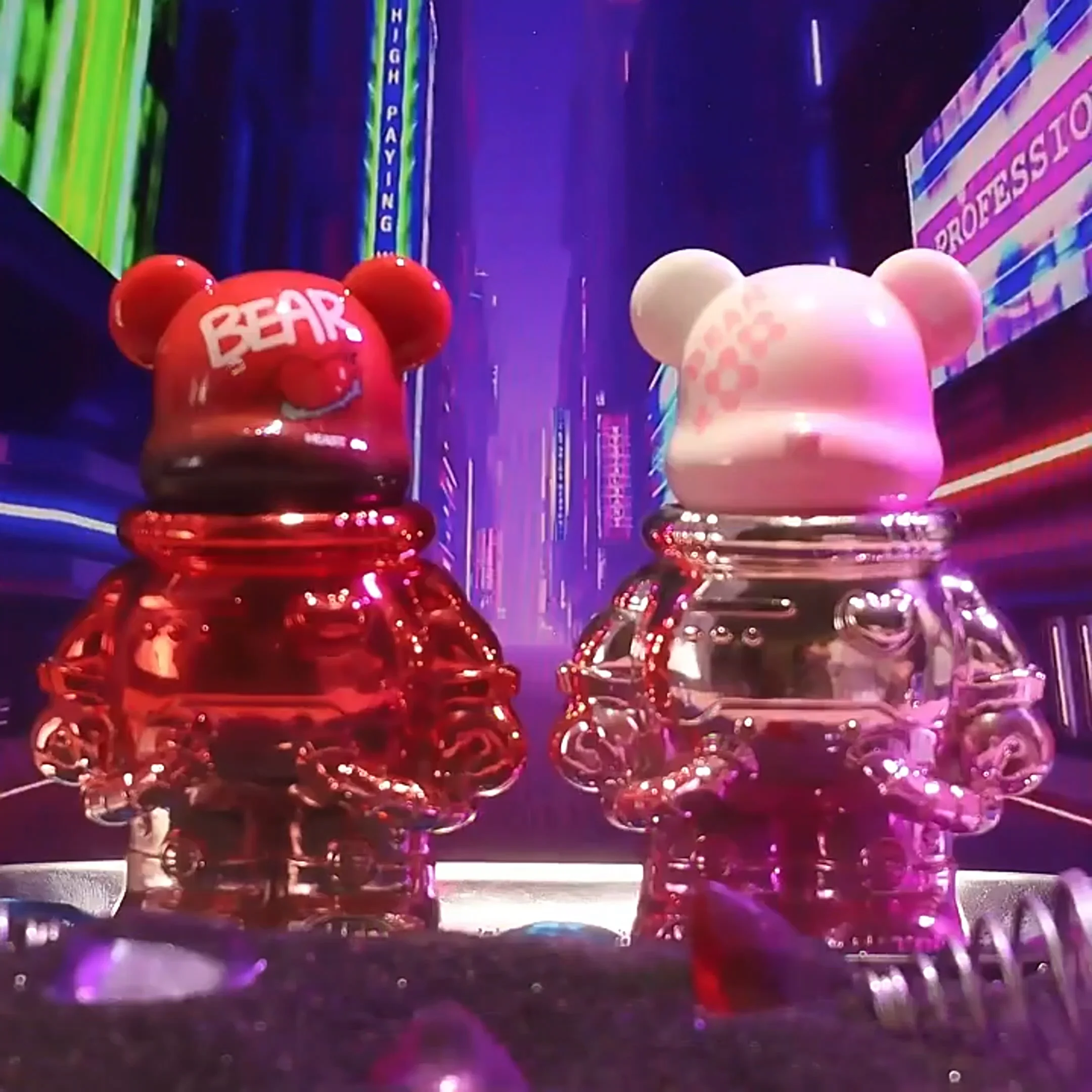 New Cool Interstellar Graffiti Bear Blind Box Cartoon Astronaut Violent