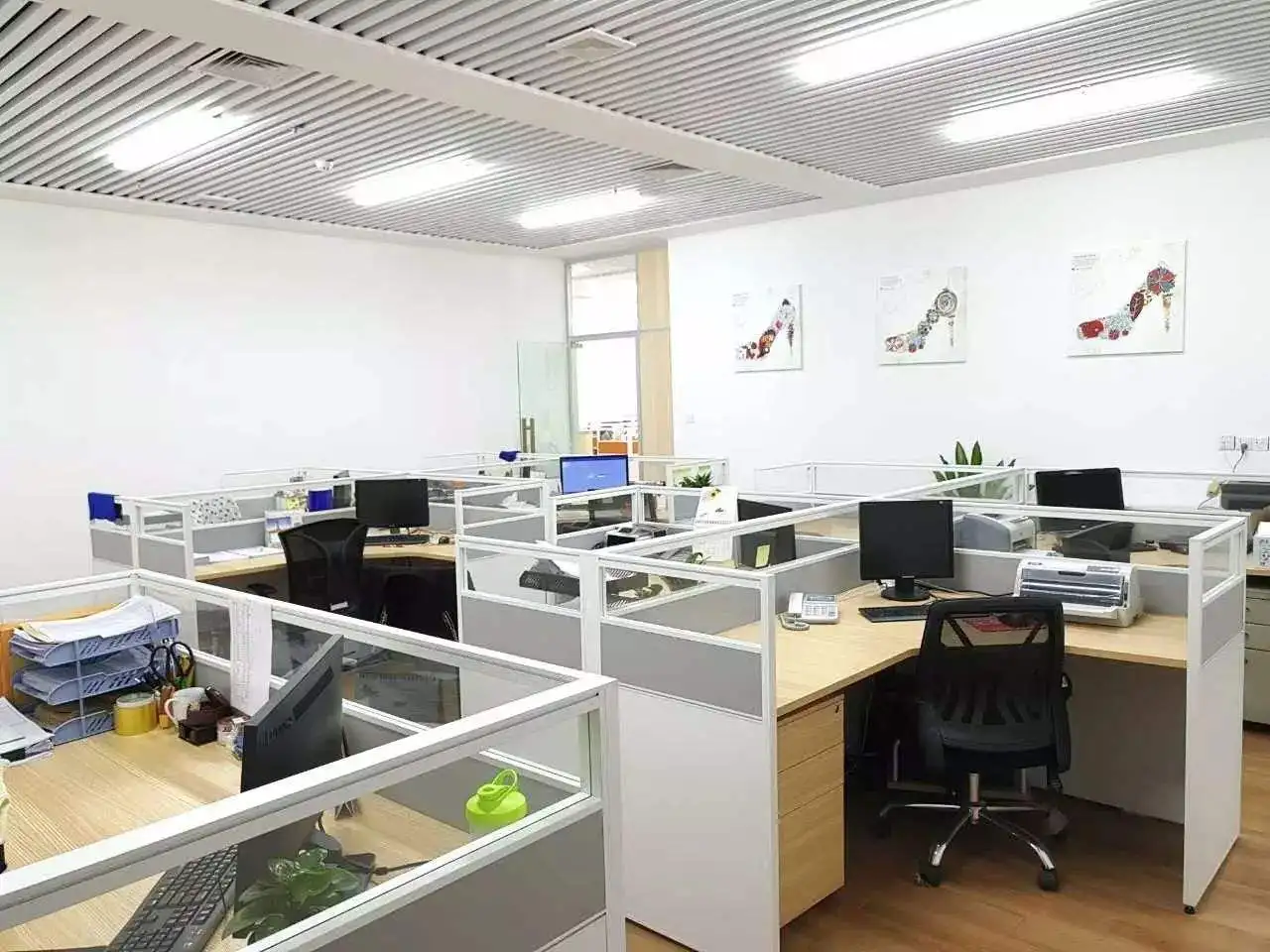 Guangzhou Giftway Crafts Co., Ltd.