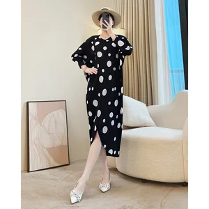 Elegant Pleated Casual Women's Autumn New Retro Dot Printed Miyake Long Mermaid Dress Large Size Loose Fit Black