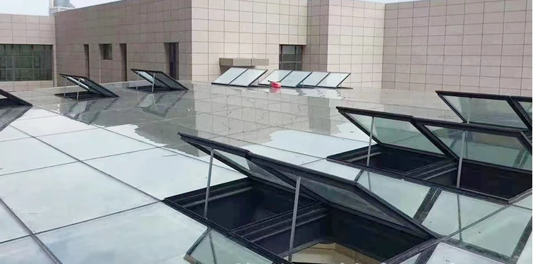 Smart Automatic Skylight Fire Control Aluminum Frame Exhaust Smoke Roof Skylights Pyramid Oval Shapes Automatically Opens