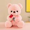 Oso de rosas rosadas