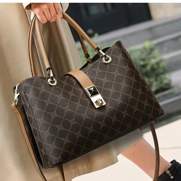Shop High Quality PU Lady Tote Bag Perfect for All Seasons