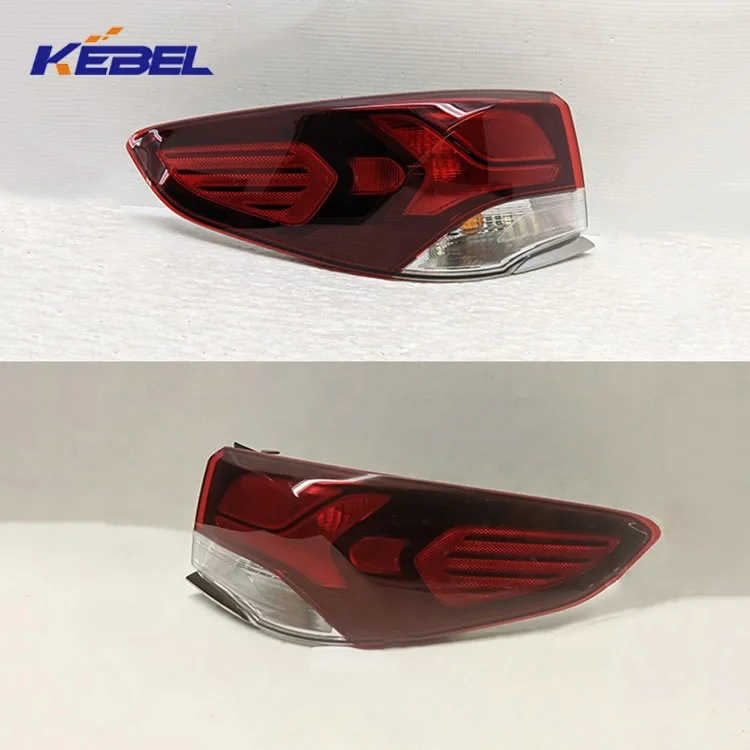Stock de gros Feu arrière extérieur LED automobile 92401-C2500 92402-C2500 Feu arrière arrière pour Hyundai Sonata 2018 2019 Accessoires