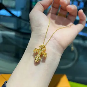 New Chinese Ancient Flower Design 18K Gold Plated Women's Pendant Necklace with Wholesale Unique Ancient Pendant