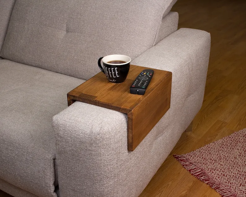 Maßgefertigter Moderner Holz-armlehnen-tisch Einfacher Und Funktionaler Couch-ablage-tisch Sofa-armlehnen-tisch Holz-sofa-armlehnen-tisch