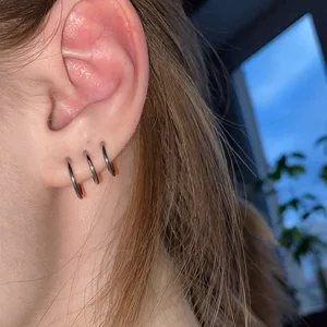 Simple Design Jewelry Round Hoop Body Piercing Titanium Lip Earrings Stud Earrings Various Sizes Unisex