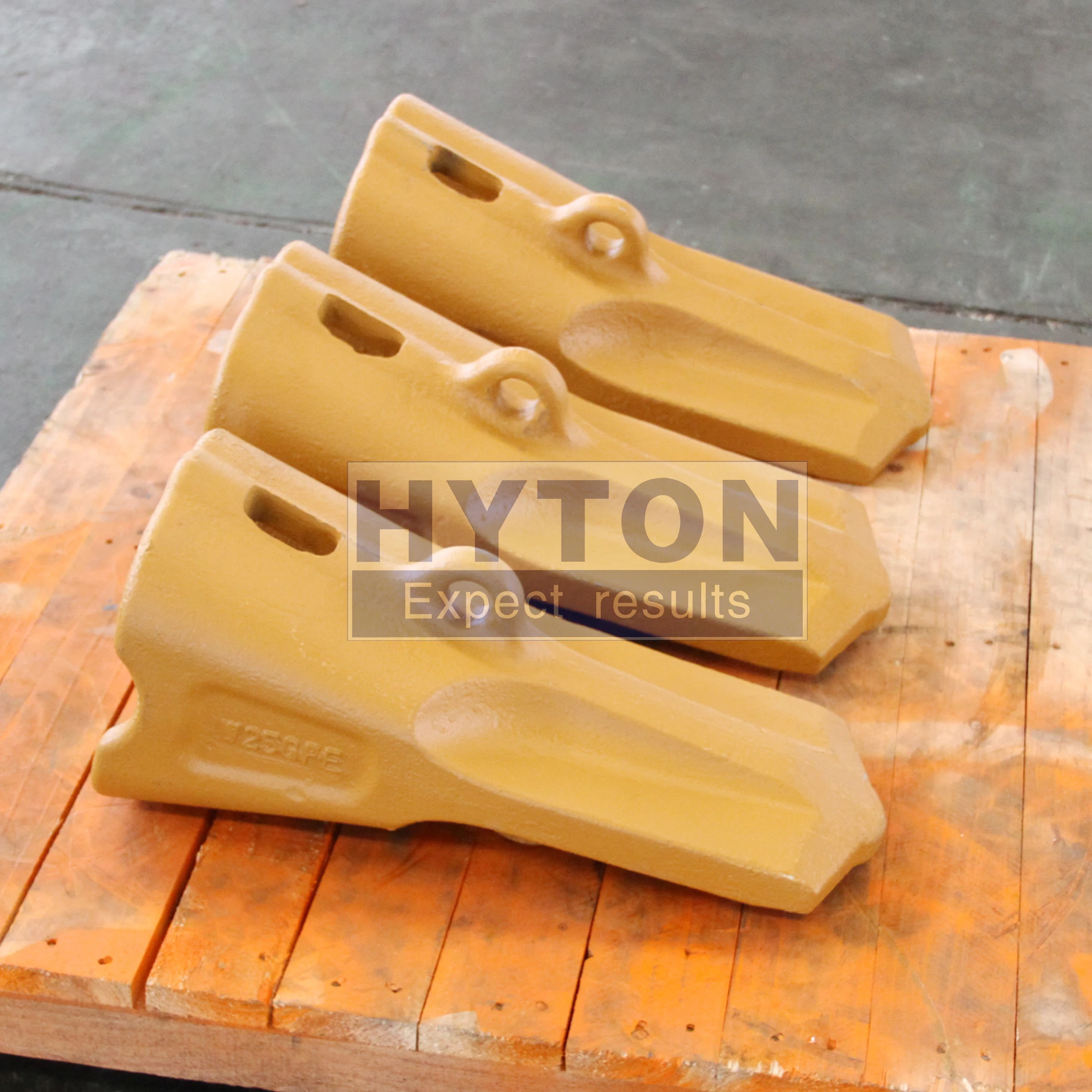 Ground Engaging Tools Excavator Bucket Tooth Point Gold Forging Steel Bucket Tooth