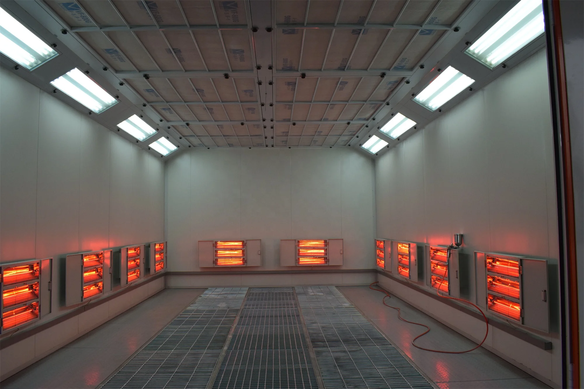 hot selling ordinary electricity heating car spray booth with outlet fan system