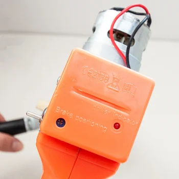 カットパイルまたはループパイルラグカーペット付きタフティングガンAK