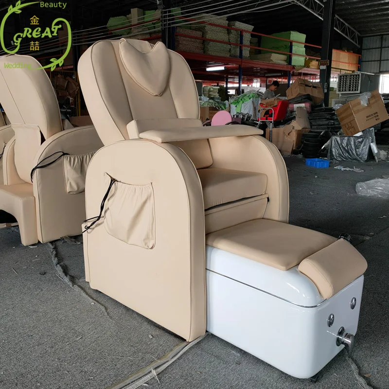 ネイルサロン用ペディキュアチェアとマニキュアチェアを使用した