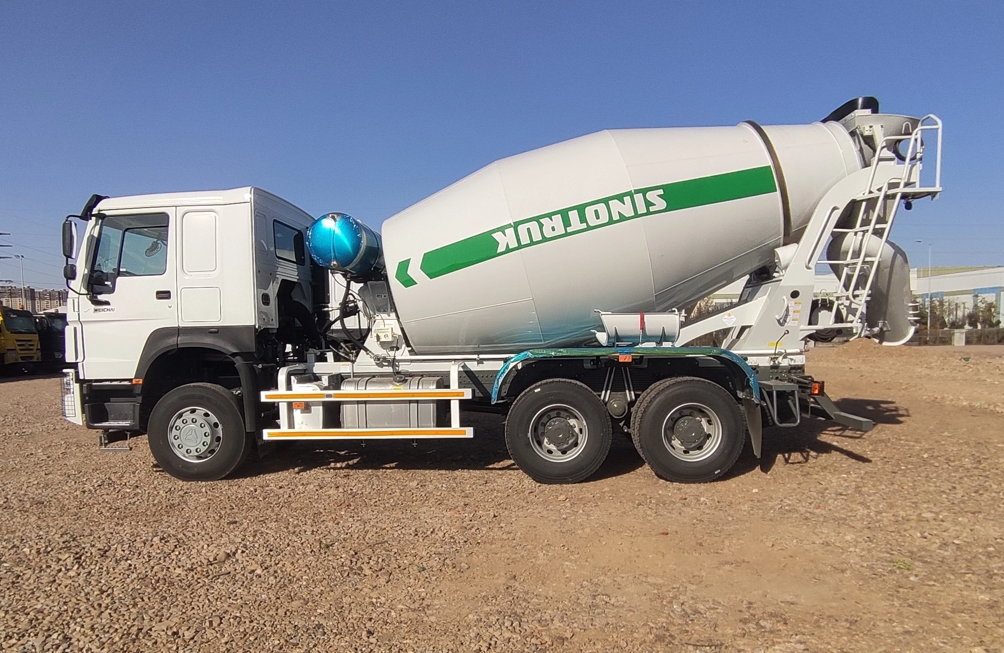 Dependable Performance Cement Mixer Truck Quality Guarantee Cement