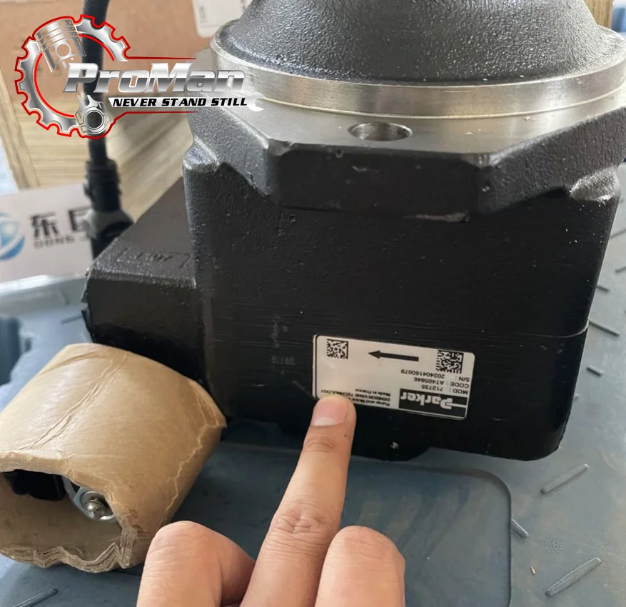9311584 9236592 9258610 Swing Motor - Hitachi Engineering Parts