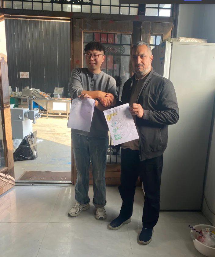 Welcome Afghan customers to visit the factory for inspection.