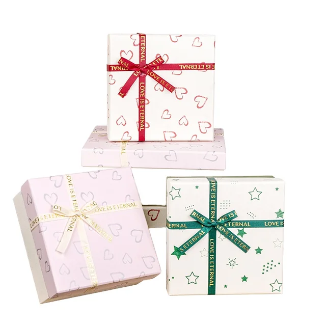 Spot Gift Packaging Paper Box Tiandi Cover Style Paper Box Exquisite Love Pattern Paper Box