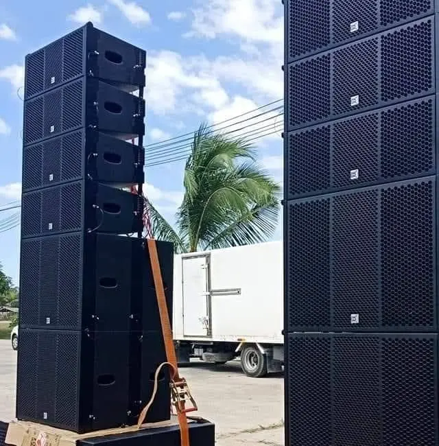 Cvr Dual 8 Inch Powered Line Array Speakers