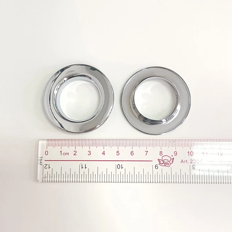 Металлическая проушина для сумок