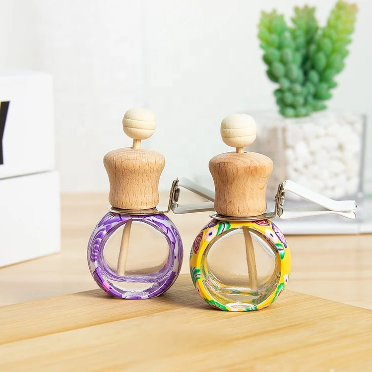 Wholesale 10ml Empty Air Freshener Diffuser Bottle for Vent Colored Car Diffuser Perfume Glass Bottle With Wooden Cap