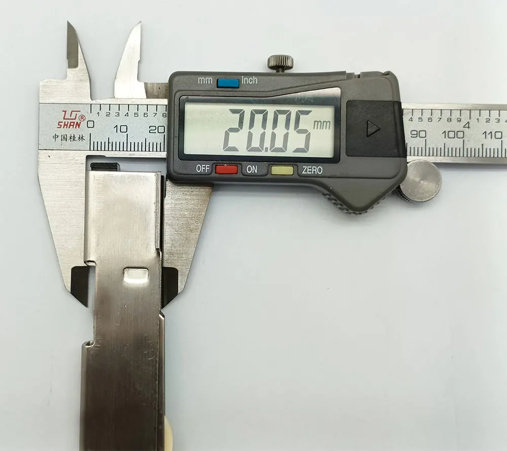 Heavy Duty Sliding Window Roller with 2 Years Warranty and Long Time Sustainable Working Customizable Size