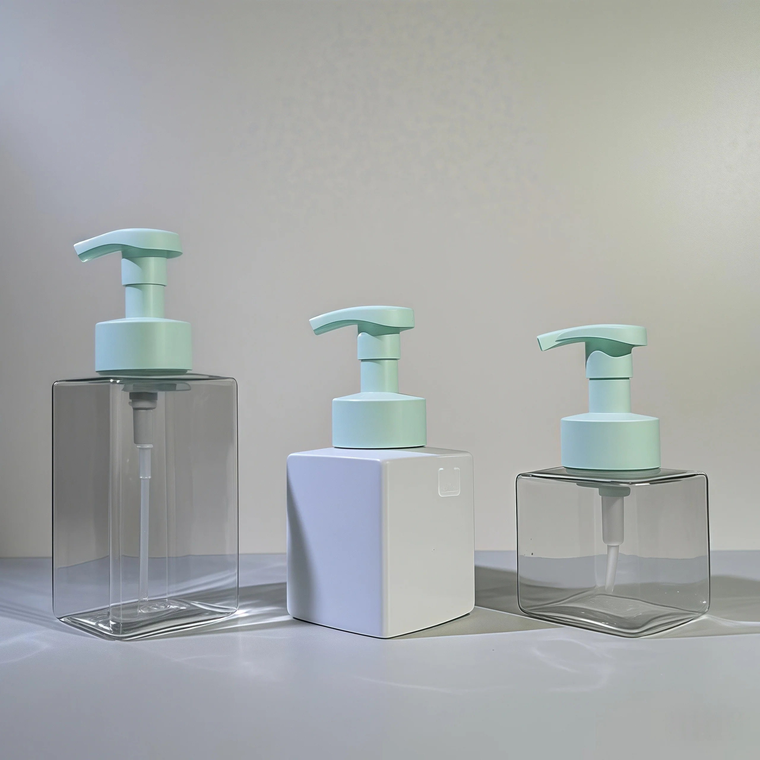 Square Cosmetic Lotion Pump Bottle with PET Material and Press Pump for Skin Care Packaging