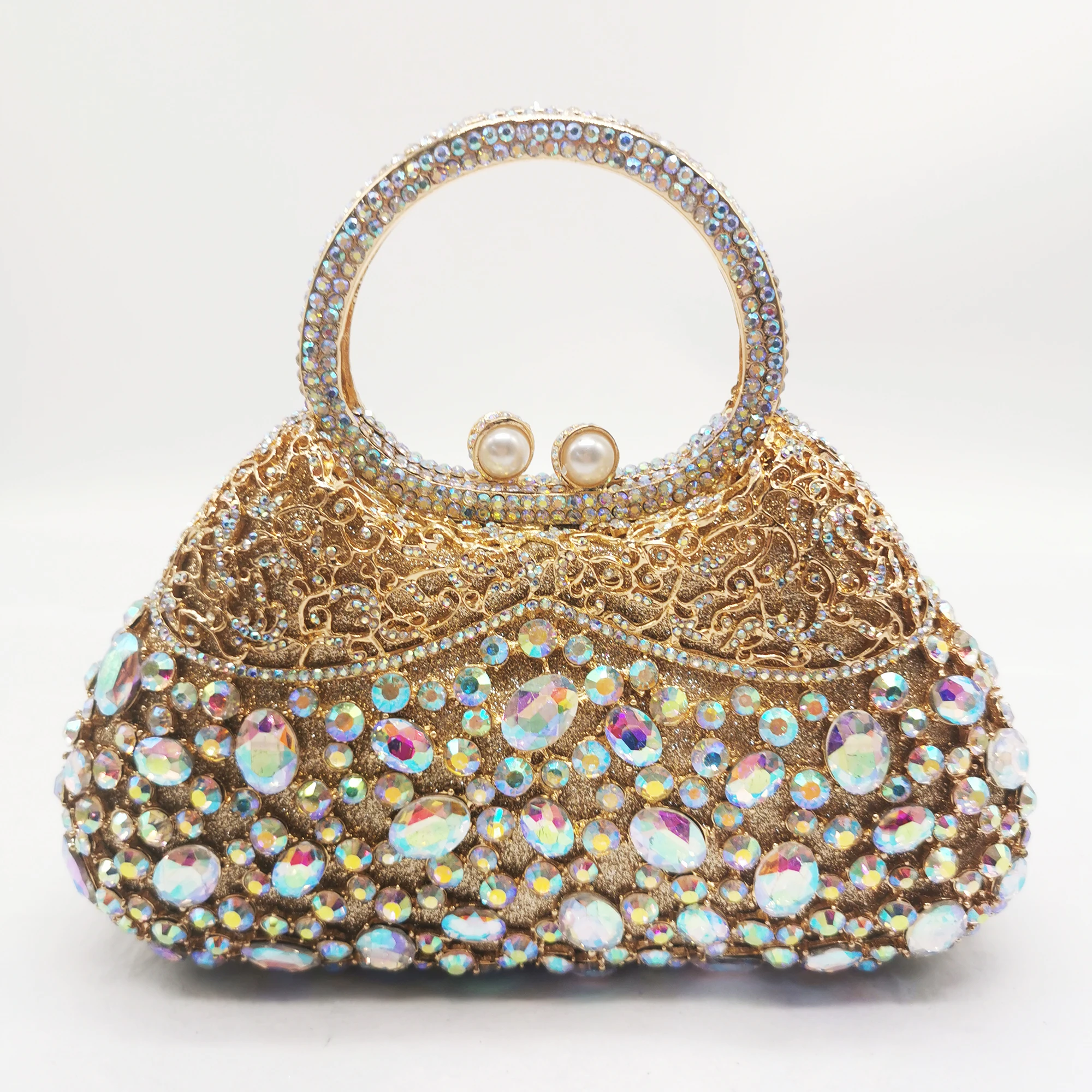 Latest Bridal Purses To Match Your Wedding Outfits | Bridal purse, Bridal  bag, Wedding outfit