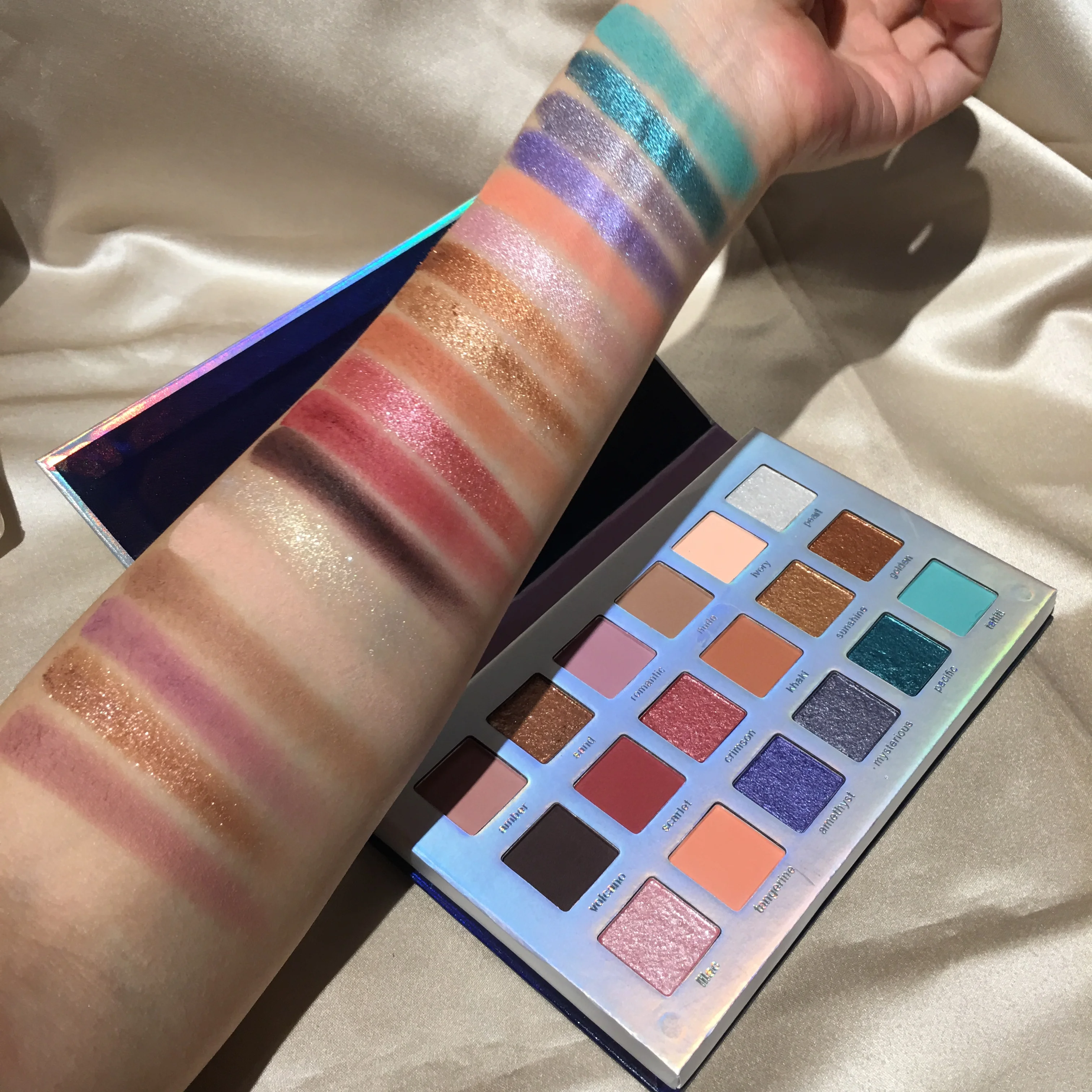 2021 BEAUTY GLAZED of Mysterious  18 Vegan Color Eye Shadow Make up High Pigment New Planet Eyeshadow Palette