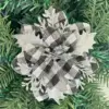 Black and white lattice silver powder flower