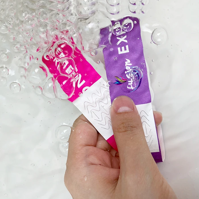 Fast Shipping One Time Use Waterproof Paper Wristbands for Events Rfid Tyvek Wristband With Logo Custom