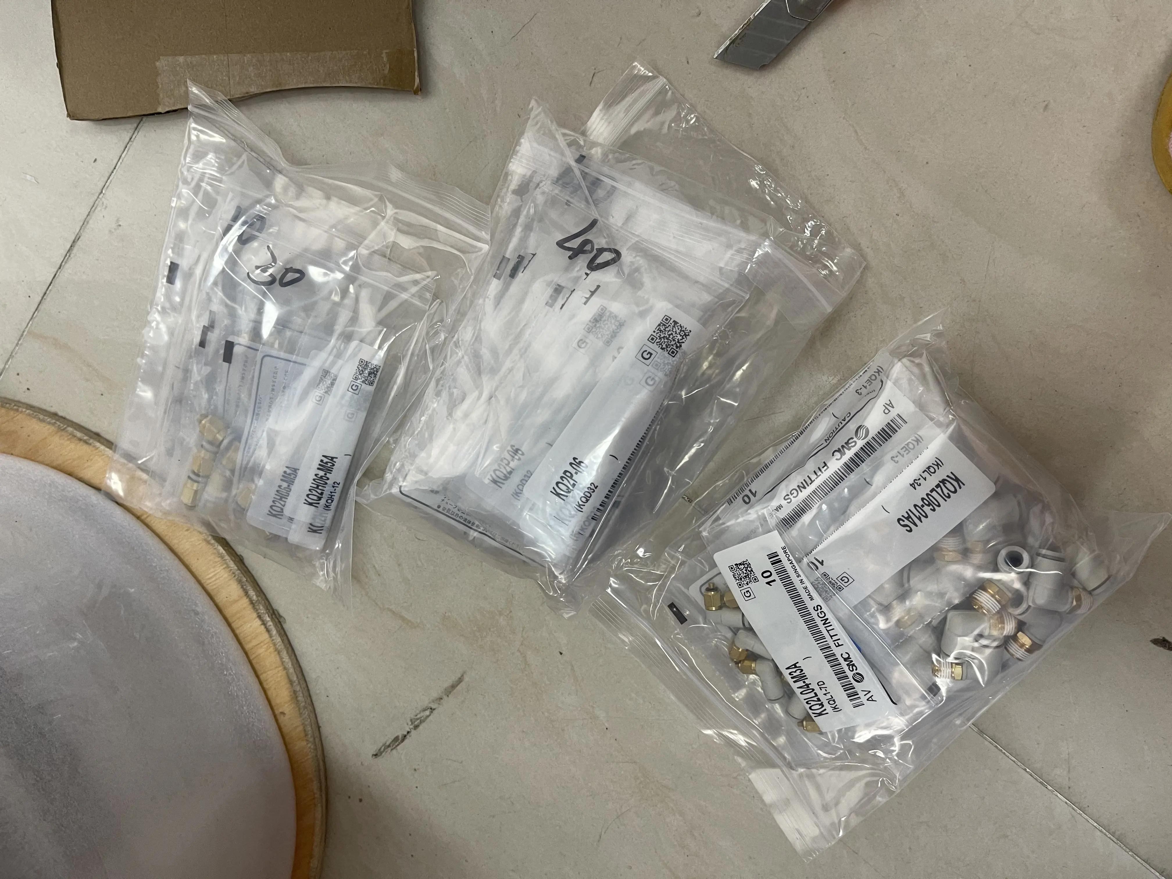 SMC Pneumatic Fitting KQ2L04-M3A SMC Pneumatic Fitting KQ2L04-M3A