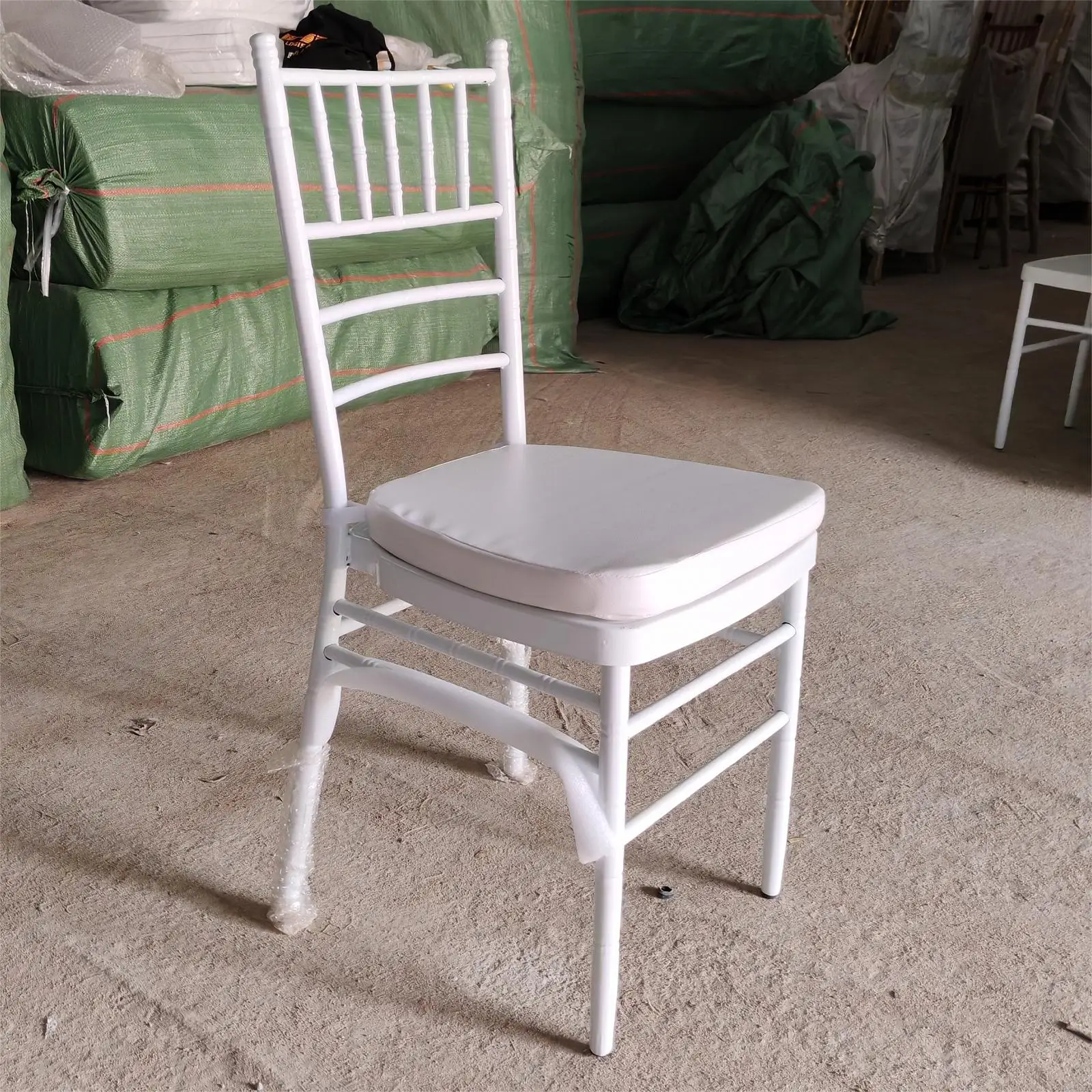 Tiffany Chiavari Chairs Elegant Wedding Event Seating