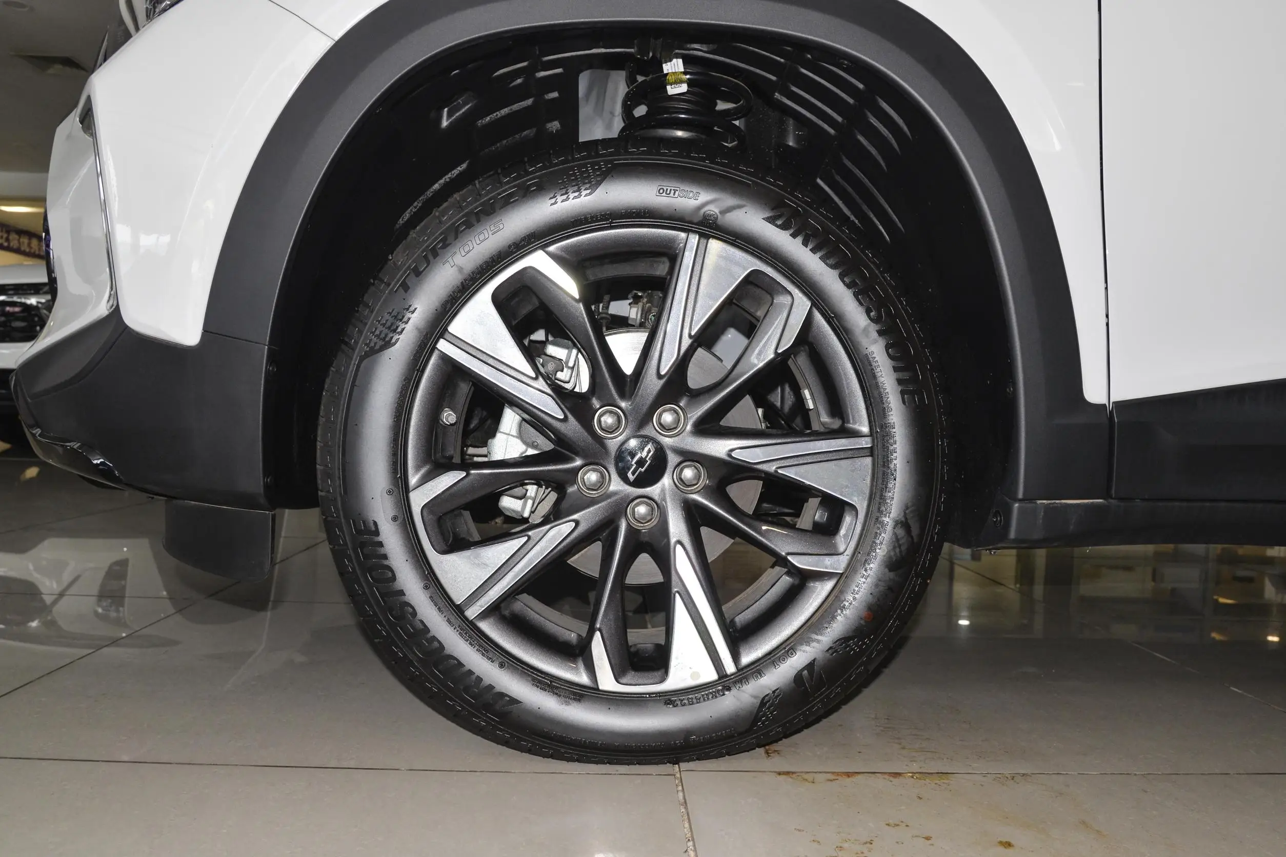 2023 Chevrolet Tracker RS 1.5T SUV Best Selling 184hp L4 5-Seat Automatic Petrol Car With AWD Drive