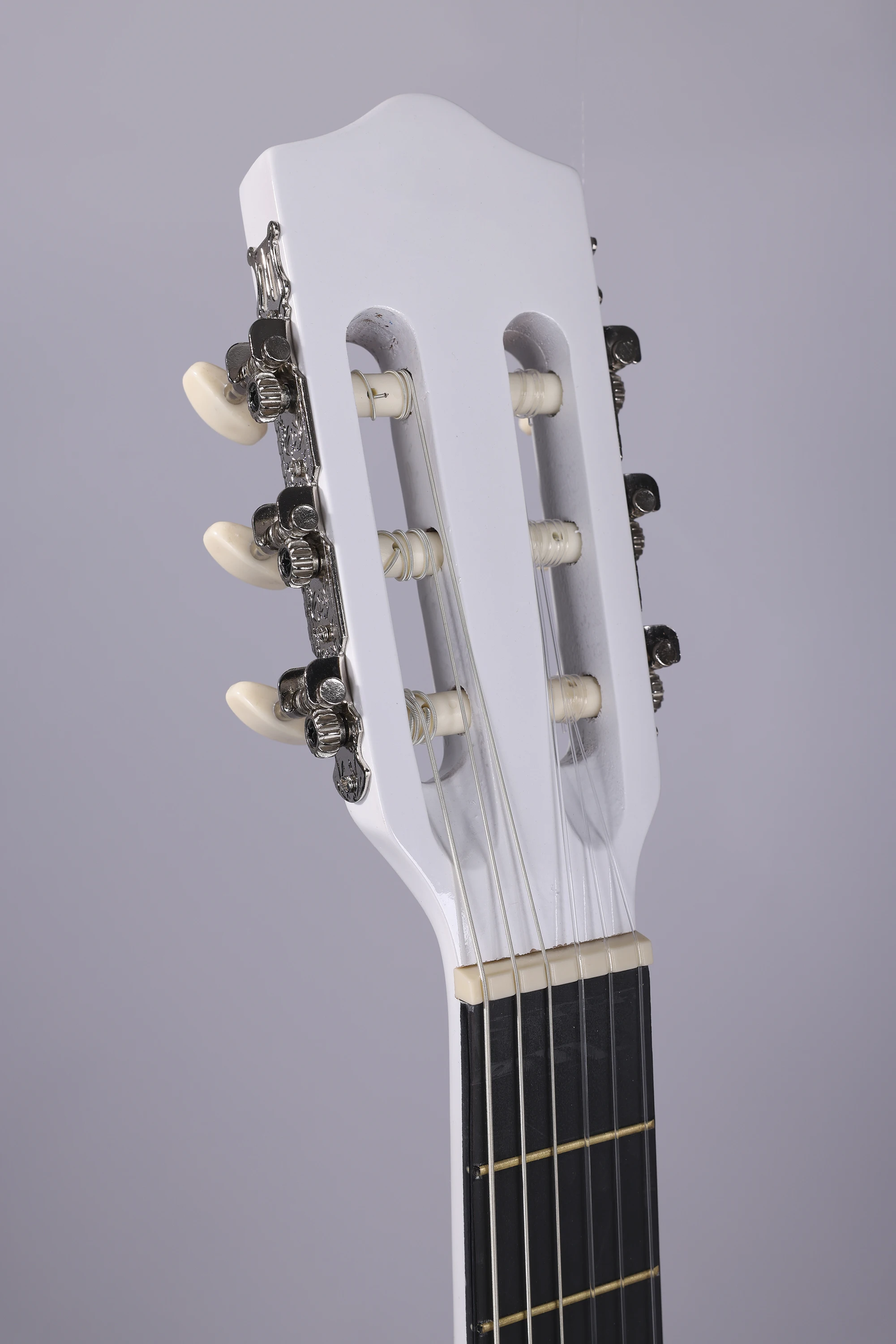 Guitare classique à cordes en nylon tronquées de 39 po (AC181AC) - Chine Guitare  classique et guitare classique 39' prix