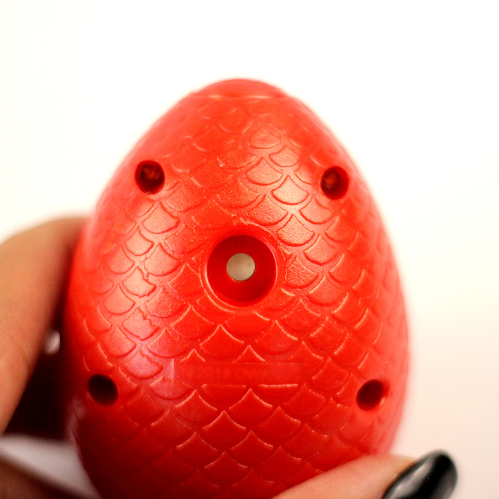 Винтажная игрушка в виде яйца