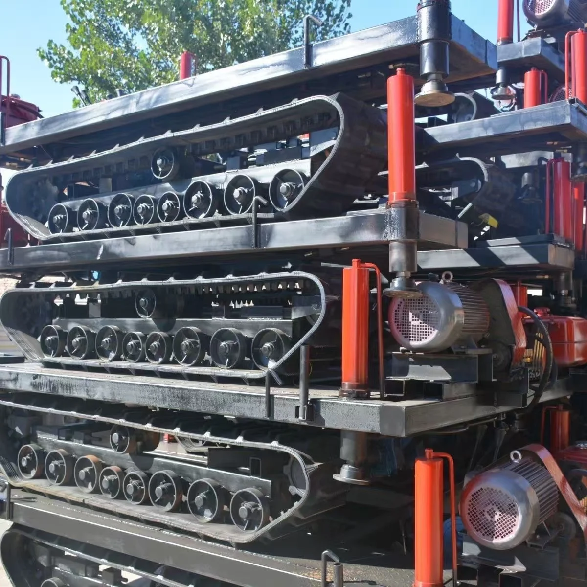 Customized Miniature Crawling Chassis Slope protection Drilling Machine Tracks - General Type
