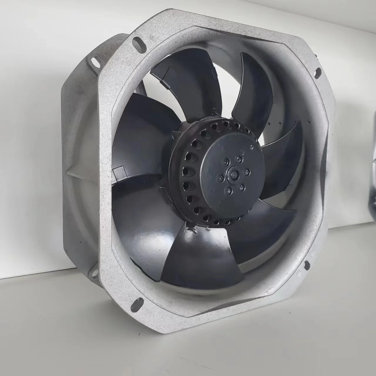 DC Axial Flow Fan for Exhaust Ventilation