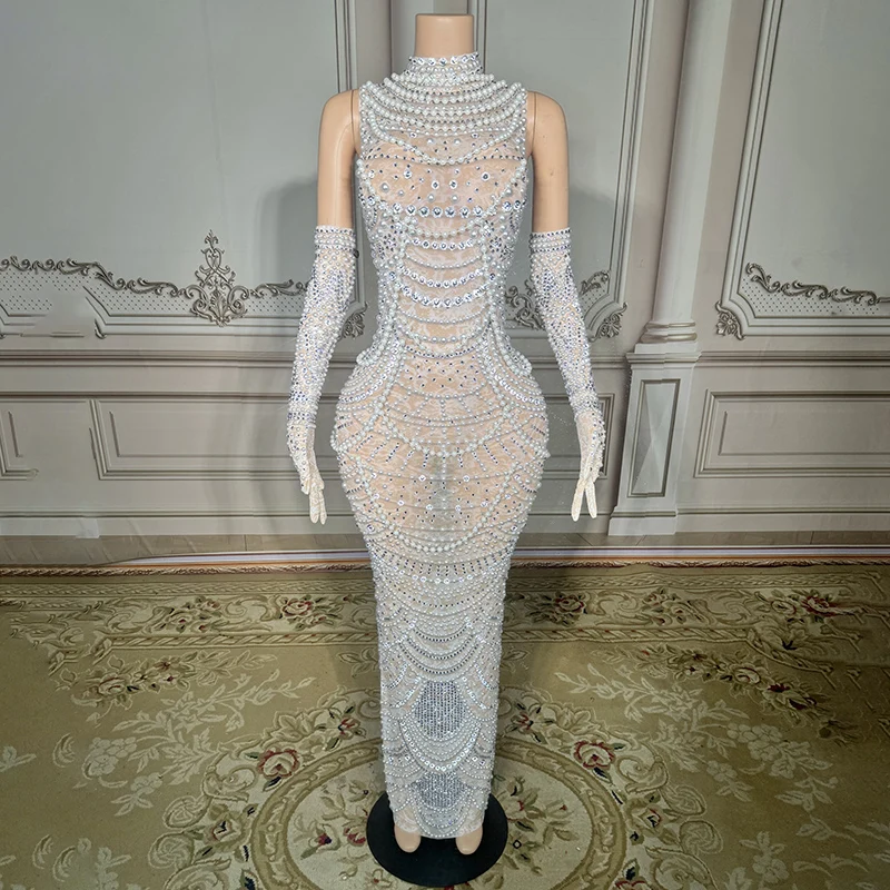 Alibaba.com: Luxury Birthday party outfit Luxury Clothes for Women, Sleeveless Ball Gown with Beading and Crystal embellishments: Custom OEM service for any occasion. Alibaba.com: Luxury Birthday party outfit Luxury Clothes for Women, Sleeveless Ball Gown with Beading and Crystal embellishments: Custom OEM service for any occasion.