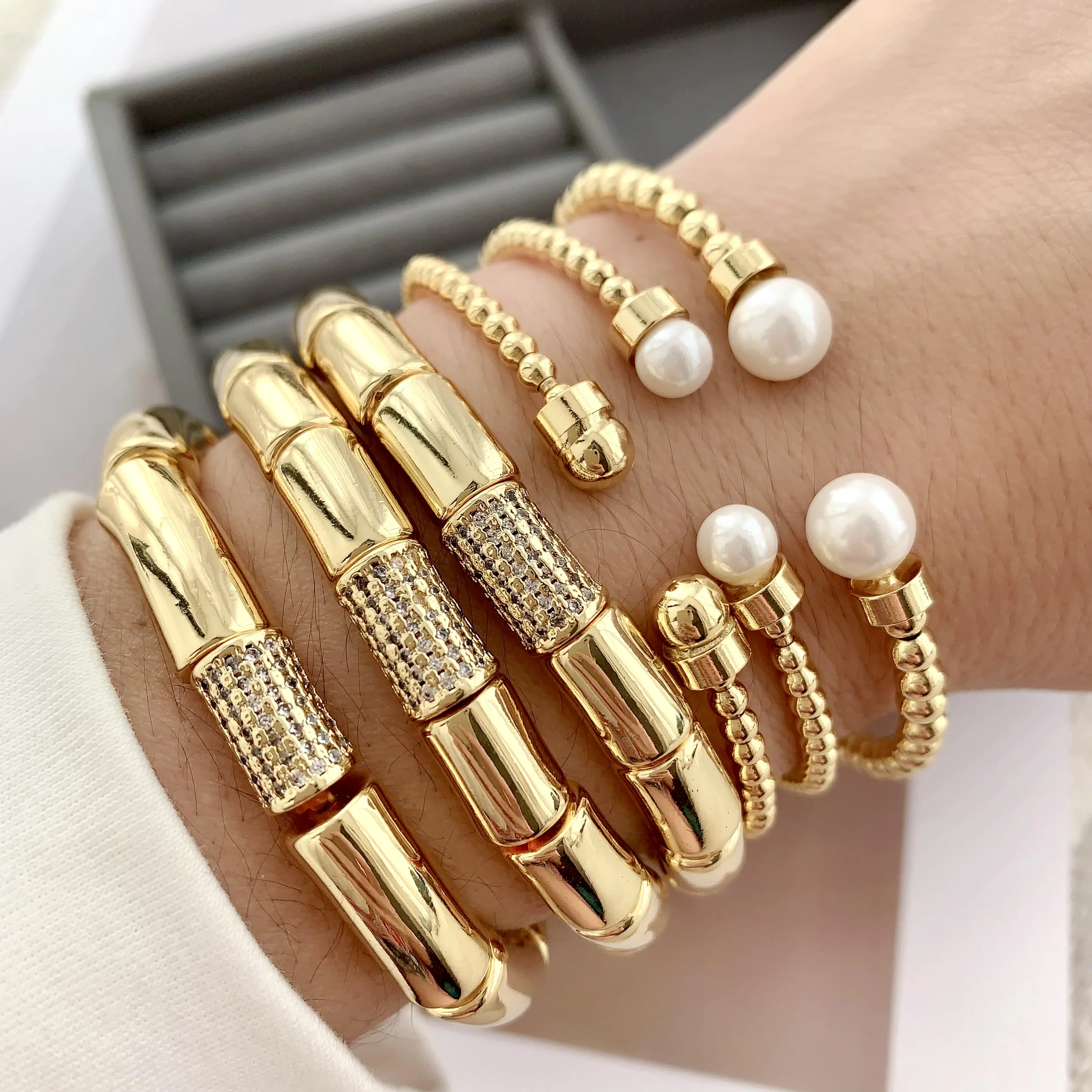 BD-L3792 Fantastic Ball Bangles Bracelets Men Jewelry Solid