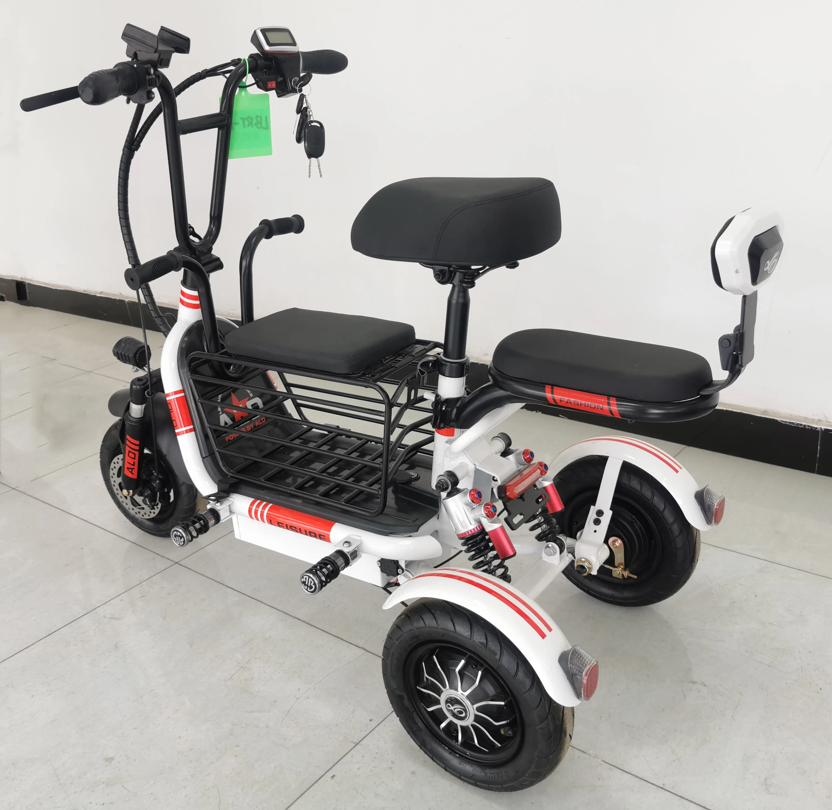 電動アシスト三輪車　前面バスケット付き 楽天市場】【選べる前カゴ付きカスタム】 送料無料※一部地域除く