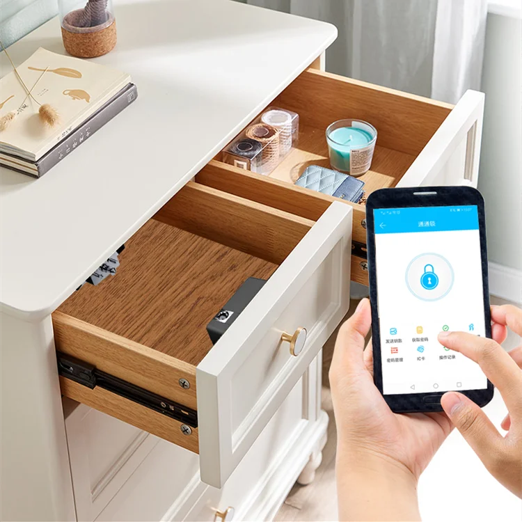 Remotely Unlock Cabinet Lock with TTLock Smart Phone APP and IC Card Reader Rfid Cabinet Lock