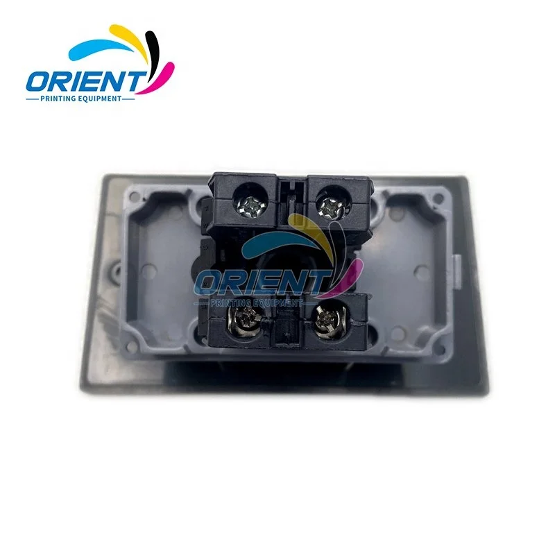 メル34393 R8873638002 Maserati Legend