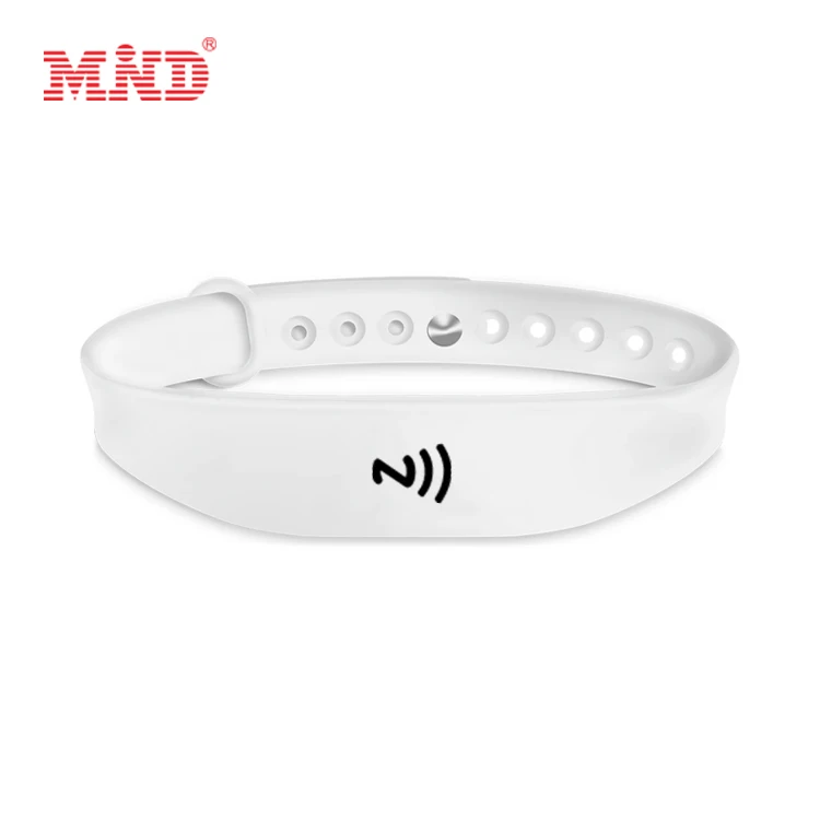 Wholesale Waterproof URL RFID QR Code Silicone Bracelet 13.56Mhz Custom NFC Wrist Band
