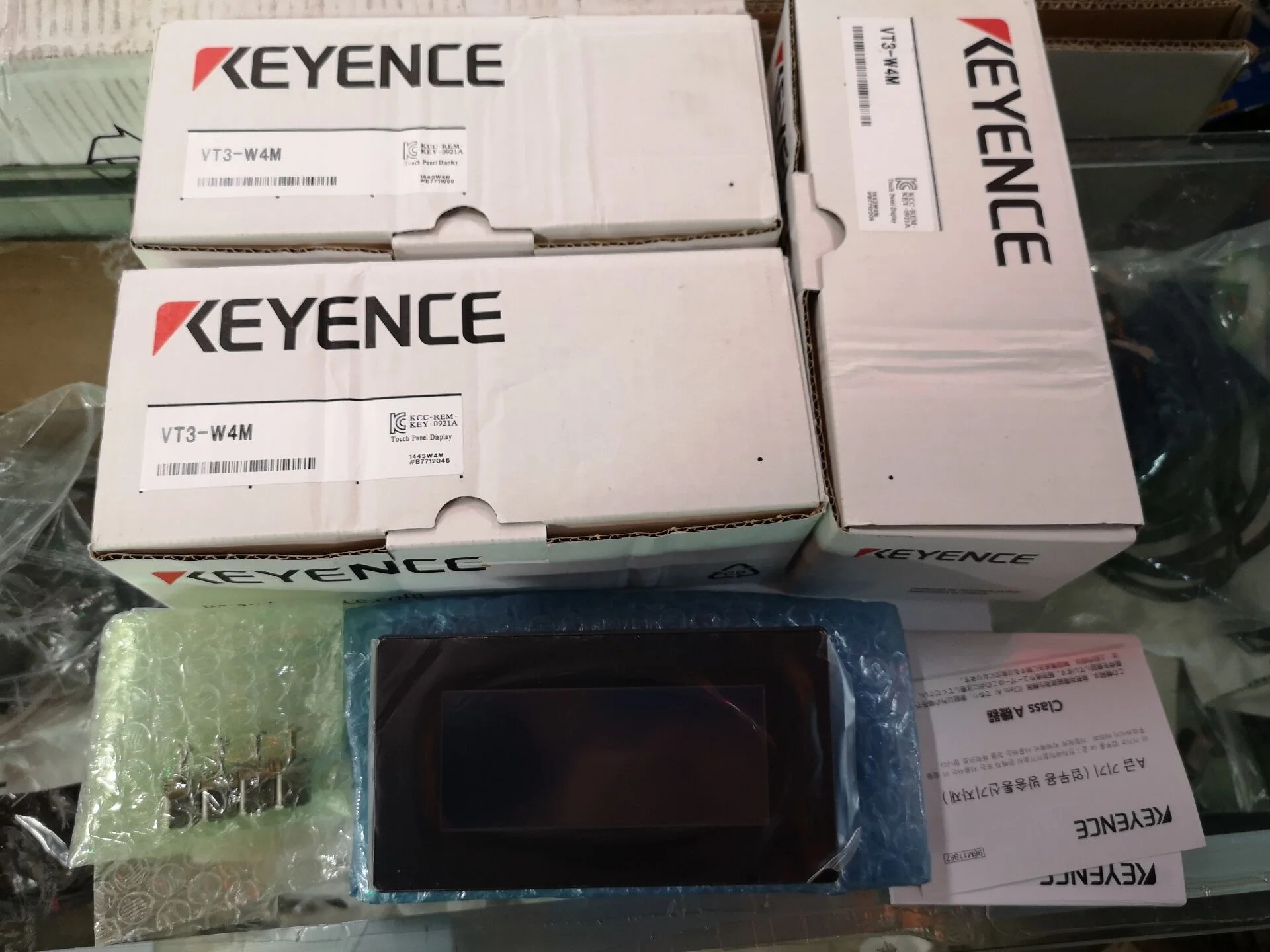 KEYENCE VT3-W4M Touch Panel Display 4-inch STN Monochrome RS-232C-type  Touch Panel New original| Alibaba.com