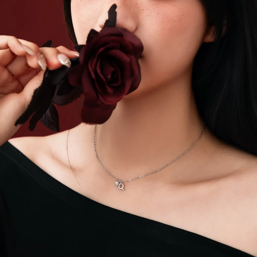 KAKODIY new rhodium plated exquisite zircon alphabet-Q-necklace, personalized initials necklace for women detail 2