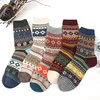 Crossed flowers (thick thread) men's socks