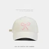Bow-off white