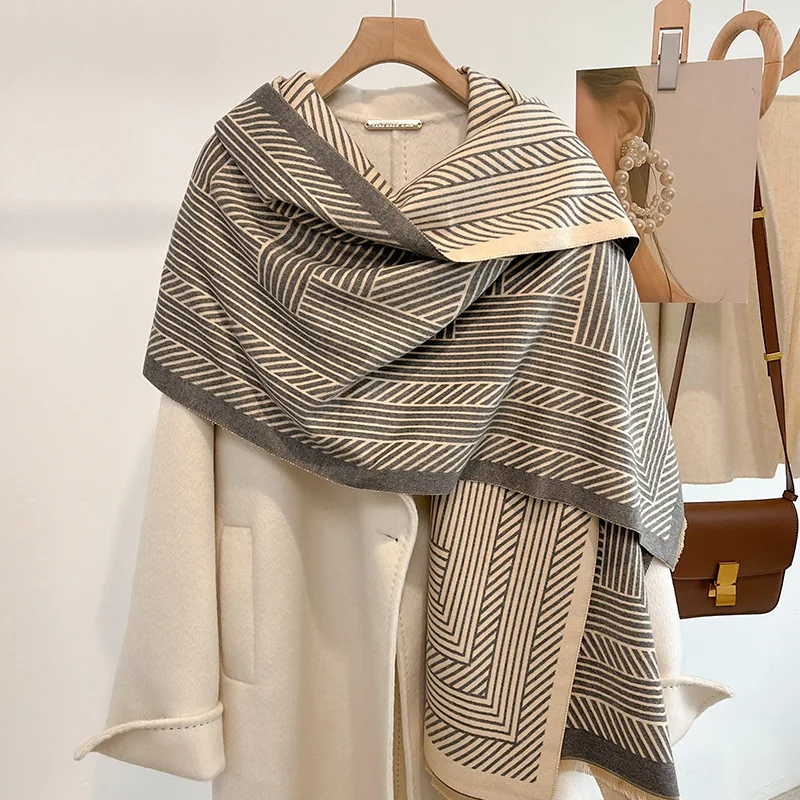 Newest Arrival 2023 Autumn Warm Soft Cashmere Feelings Pashmina Shawls Fashion Shred Stripe Pattern Winter Cashmere Scarf Women